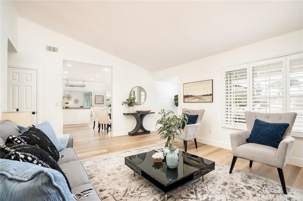 Huntington Beach, California, 92647, United States, 4 Bedrooms Bedrooms, ,3 BathroomsBathrooms,Residential,Active,2037145