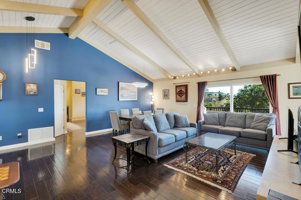 Camarillo, California, 93010, United States, 4 Bedrooms Bedrooms, ,6 BathroomsBathrooms,Residential,Active,1987228