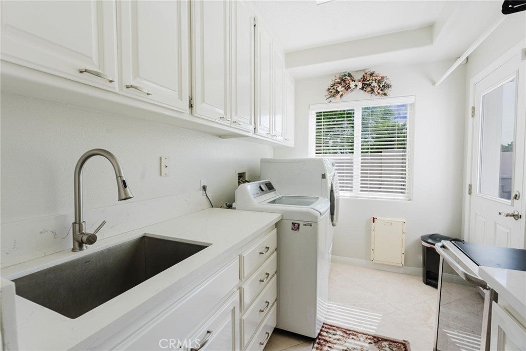 Santa Clarita, California, 91350, United States, 6 Bedrooms Bedrooms, ,5 BathroomsBathrooms,Residential,Active,2006901