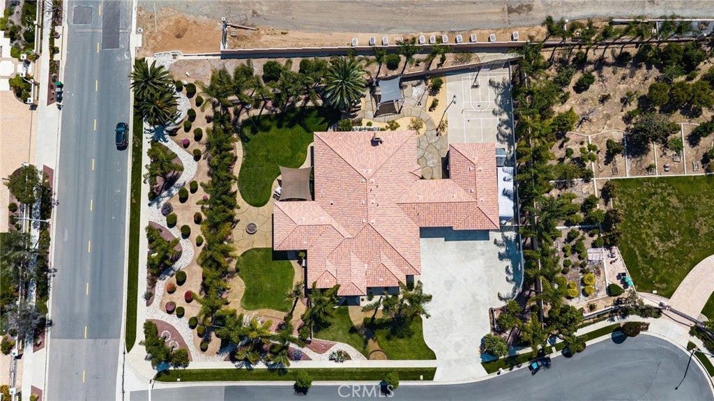 Corona, California, 92881, United States, 4 Bedrooms Bedrooms, ,5 BathroomsBathrooms,Residential,Active,1810439