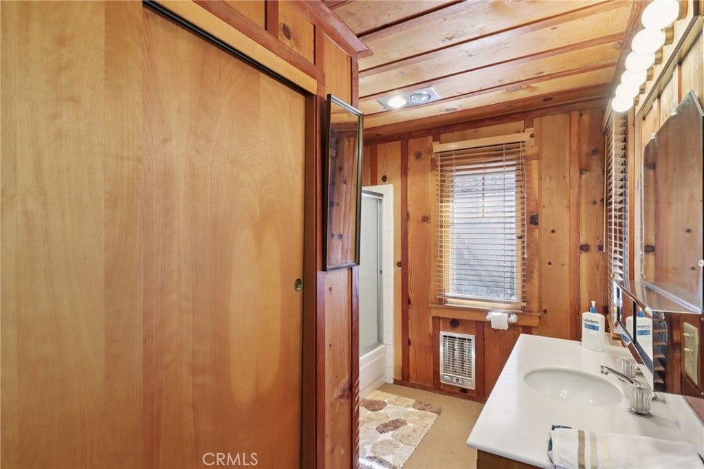 Big Bear Lake, California, 92315, United States, 4 Bedrooms Bedrooms, ,4 BathroomsBathrooms,Residential,Active,1988472