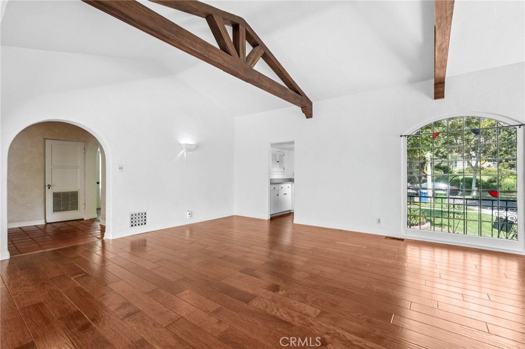 North Hollywood, California, 91602, United States, 3 Bedrooms Bedrooms, ,2 BathroomsBathrooms,Residential,Active,1914796