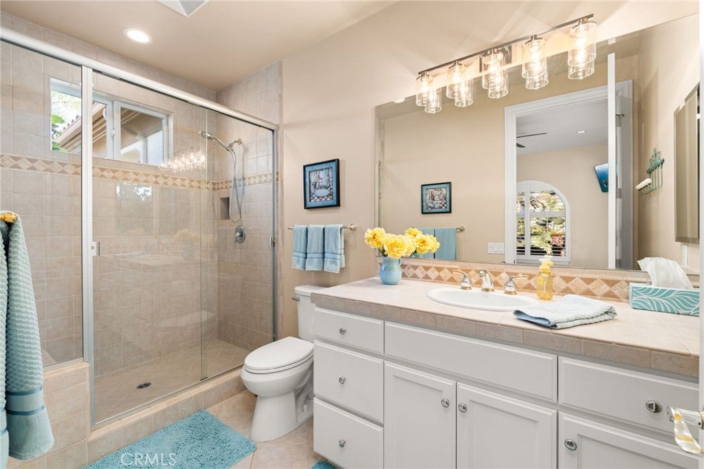 Corona, California, 92881, United States, 4 Bedrooms Bedrooms, ,5 BathroomsBathrooms,Residential,Active,1810439