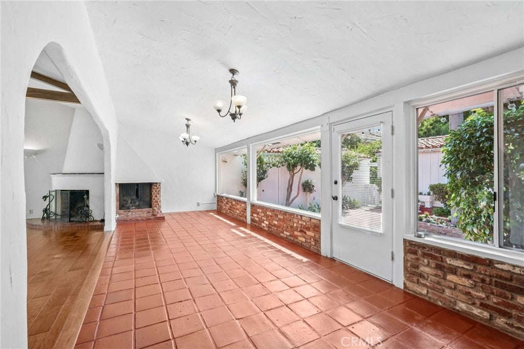 North Hollywood, California, 91602, United States, 3 Bedrooms Bedrooms, ,2 BathroomsBathrooms,Residential,Active,1914796