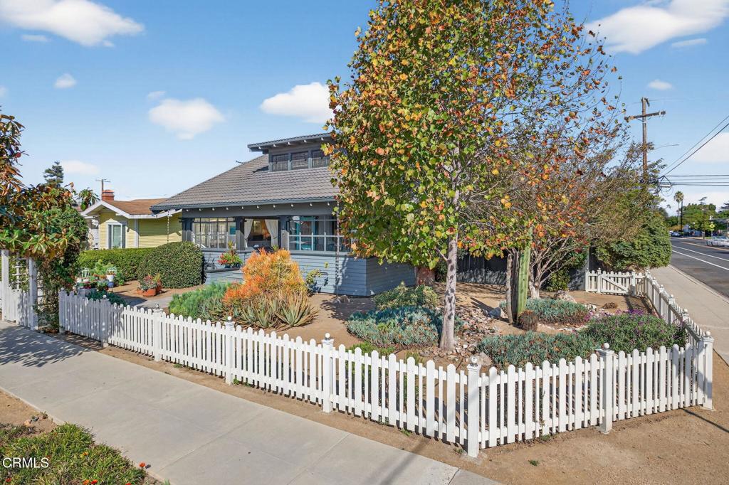 Oxnard, California, 93030, United States, 5 Bedrooms Bedrooms, ,2 BathroomsBathrooms,Residential,Active,1985561