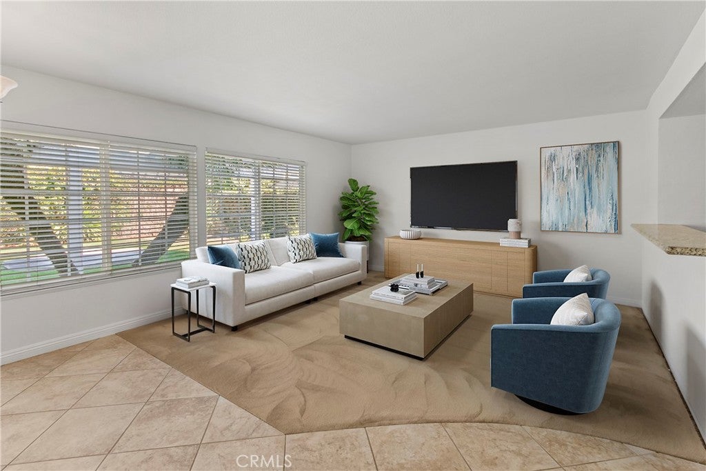 Fountain Valley, California, 92708, United States, 4 Bedrooms Bedrooms, ,3 BathroomsBathrooms,Residential,Active,1922326