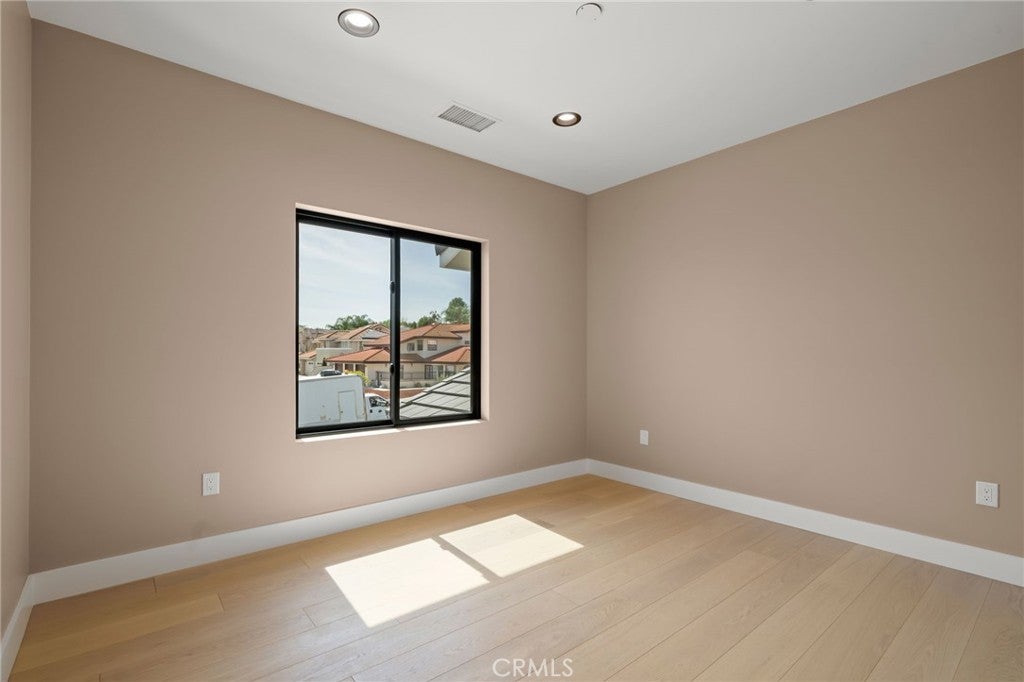 Chino Hills, California, 91709, United States, 5 Bedrooms Bedrooms, ,5 BathroomsBathrooms,Residential,Active,2030088