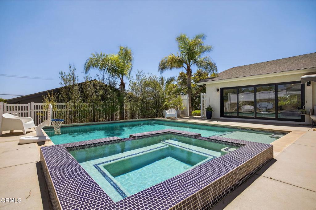 Camarillo, California, 93010, United States, 5 Bedrooms Bedrooms, ,5 BathroomsBathrooms,Residential,Active,1914579