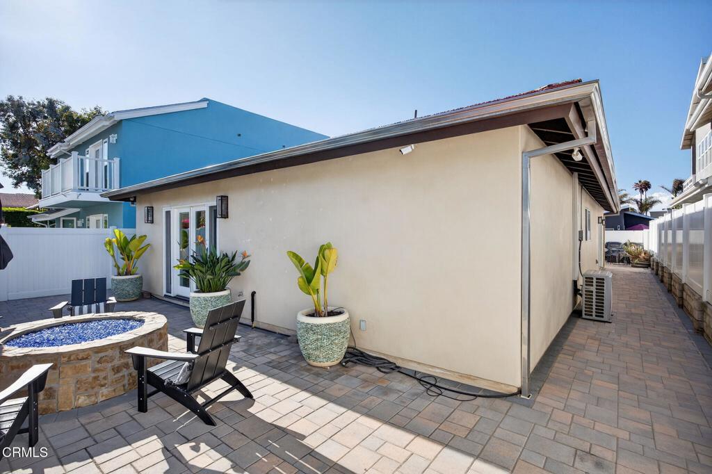 Oxnard, California, 93035, United States, 2 Bedrooms Bedrooms, ,2 BathroomsBathrooms,Residential,Active,1927655