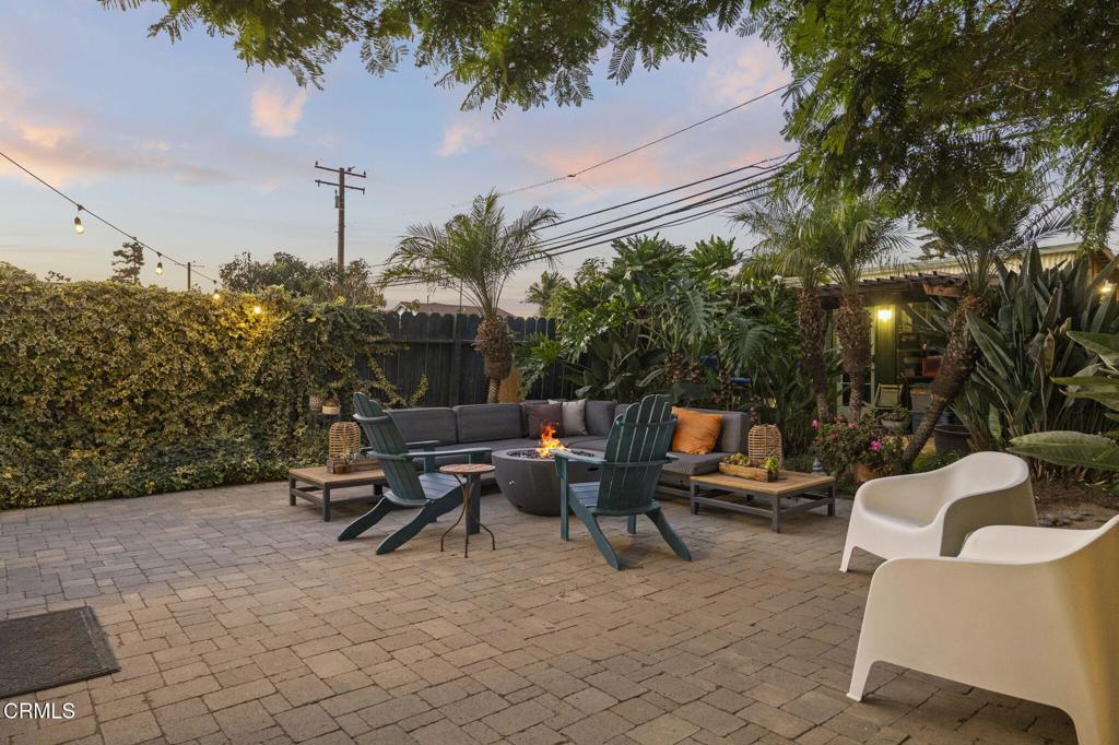 Oxnard, California, 93030, United States, 5 Bedrooms Bedrooms, ,2 BathroomsBathrooms,Residential,Active,1985561