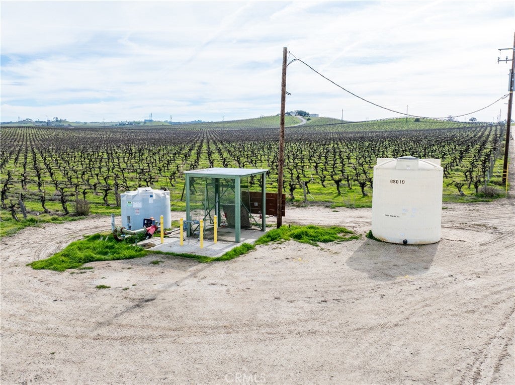 Paso Robles, California, 93446, United States, 7 Bedrooms Bedrooms, ,5 BathroomsBathrooms,Residential,Active,2012901