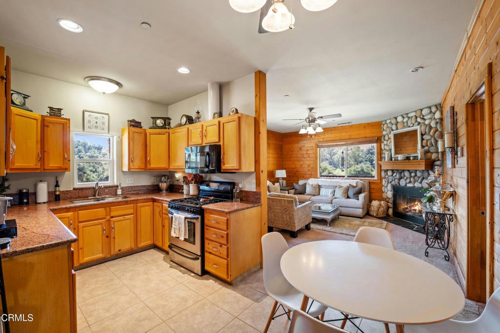 Santa Paula, California, 93060, United States, ,5 BathroomsBathrooms,Residential,Active,1756359