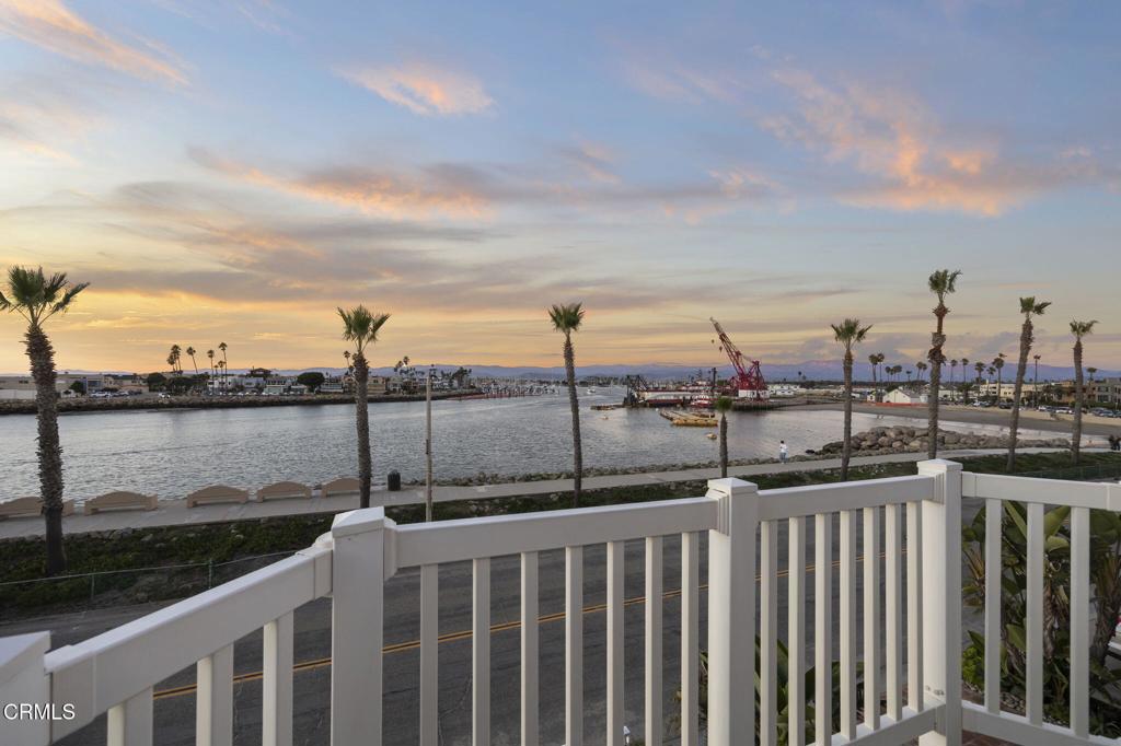 Oxnard, California, 93035, United States, 4 Bedrooms Bedrooms, ,4 BathroomsBathrooms,Residential,Active,1997596