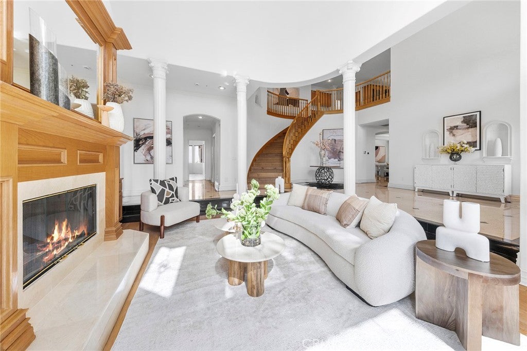 Chino Hills, California, 91709, United States, 5 Bedrooms Bedrooms, ,6 BathroomsBathrooms,Residential,Active,1986872