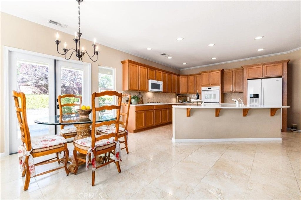 Paso Robles, California, 93446, United States, 4 Bedrooms Bedrooms, ,3 BathroomsBathrooms,Residential,Active,1914823