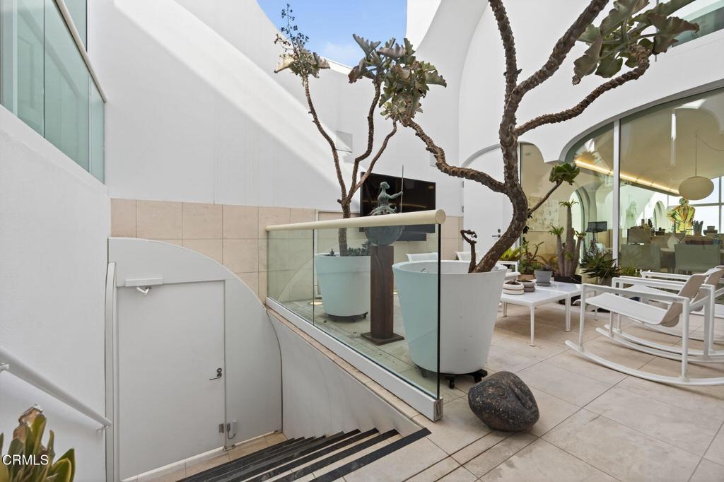 Oxnard, California, 93035, United States, 4 Bedrooms Bedrooms, ,5 BathroomsBathrooms,Residential,Active,1904736
