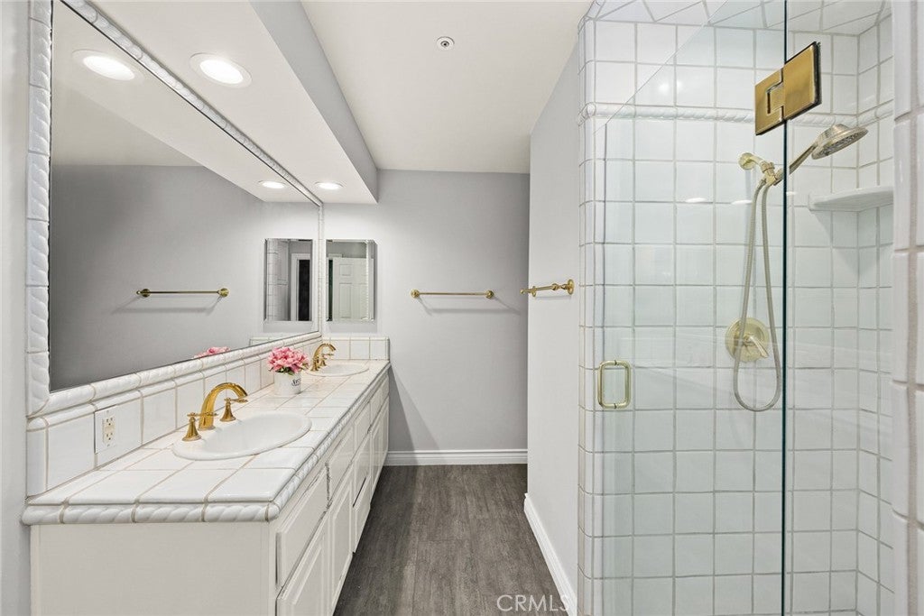 Arcadia, California, 91006, United States, 6 Bedrooms Bedrooms, ,6 BathroomsBathrooms,Residential,Active,1986863