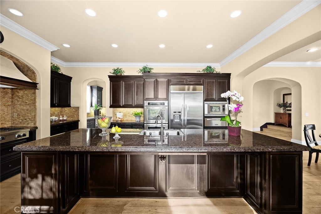 Walnut, California, 91789, United States, 4 Bedrooms Bedrooms, ,5 BathroomsBathrooms,Residential,Active,1990595