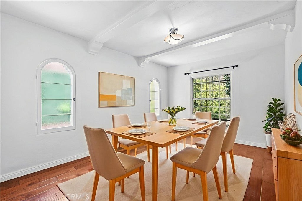 North Hollywood, California, 91602, United States, 3 Bedrooms Bedrooms, ,2 BathroomsBathrooms,Residential,Active,1914796