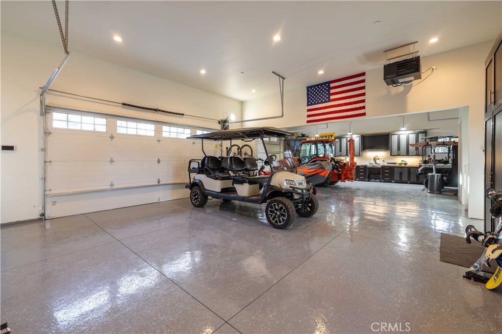 Big Bear City, California, 92314, United States, 5 Bedrooms Bedrooms, ,5 BathroomsBathrooms,Residential,Active,1702356