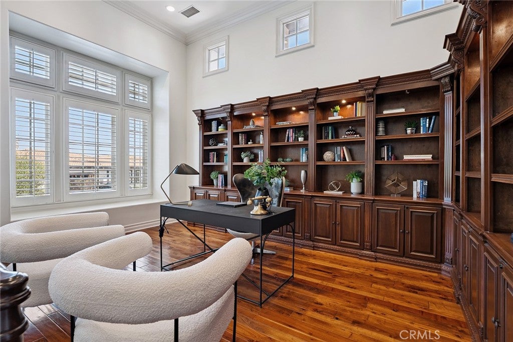 Calabasas, California, 91302, United States, 5 Bedrooms Bedrooms, ,6 BathroomsBathrooms,Residential,Active,1929471