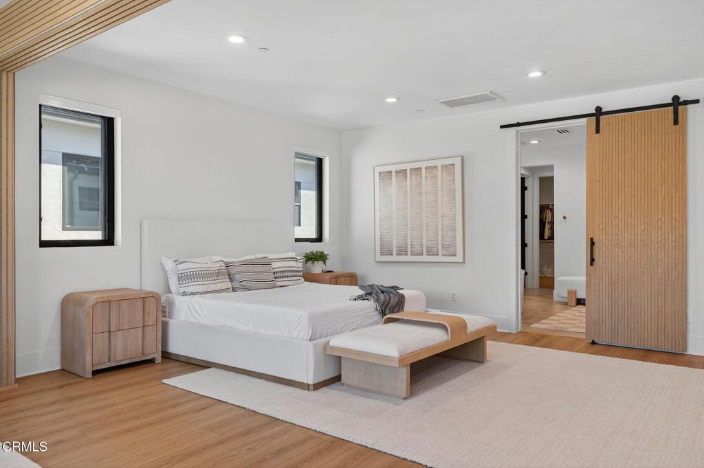 Porter Ranch, California, 91326, United States, 5 Bedrooms Bedrooms, ,6 BathroomsBathrooms,Residential,Active,1965808