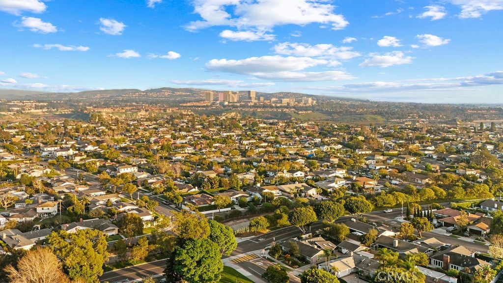Newport Beach, California, 92660, United States, 4 Bedrooms Bedrooms, ,3 BathroomsBathrooms,Residential,Pending,2016109