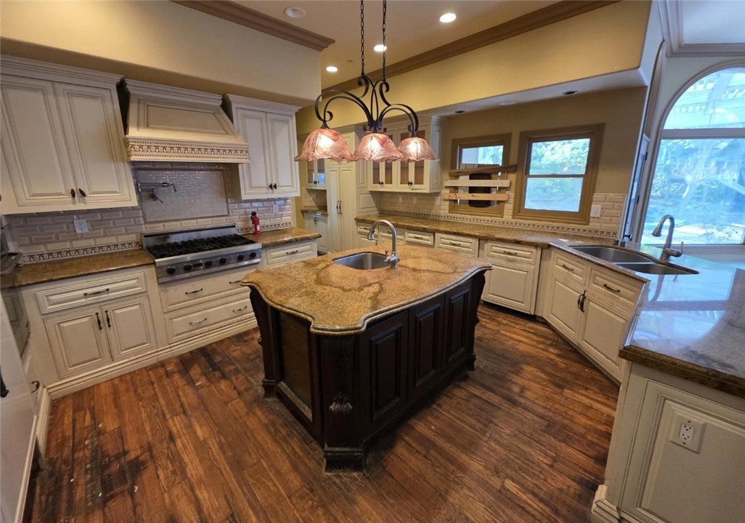 Trabuco Canyon, California, 92679, United States, 6 Bedrooms Bedrooms, ,7 BathroomsBathrooms,Residential,Active,1998764