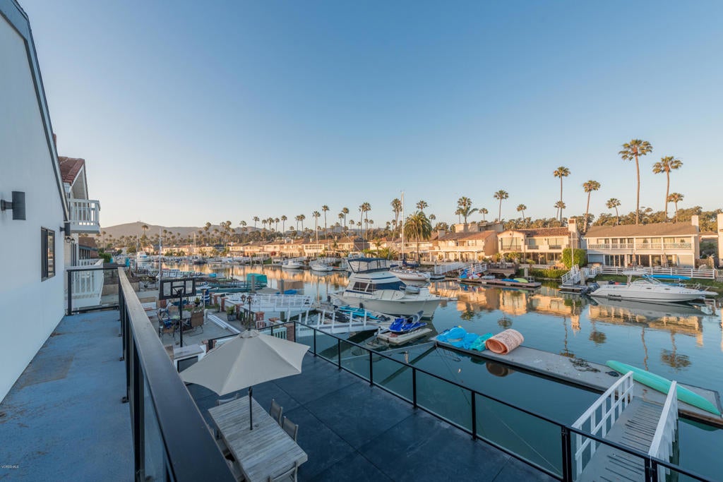 Ventura, California, 93001, United States, 3 Bedrooms Bedrooms, ,3 BathroomsBathrooms,Residential,Contingent,1944076
