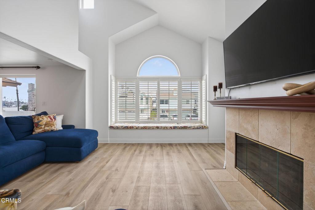 Oxnard, California, 93035, United States, 4 Bedrooms Bedrooms, ,3 BathroomsBathrooms,Residential,Active,2031789