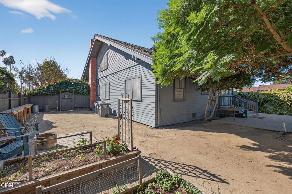 Oxnard, California, 93030, United States, 5 Bedrooms Bedrooms, ,2 BathroomsBathrooms,Residential,Active,1985561