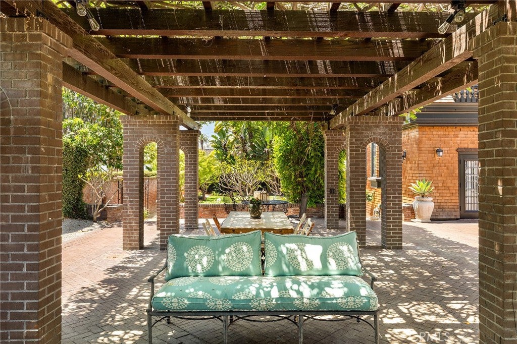 Long Beach, California, 90807, United States, ,7 BathroomsBathrooms,Residential,Active,1824496
