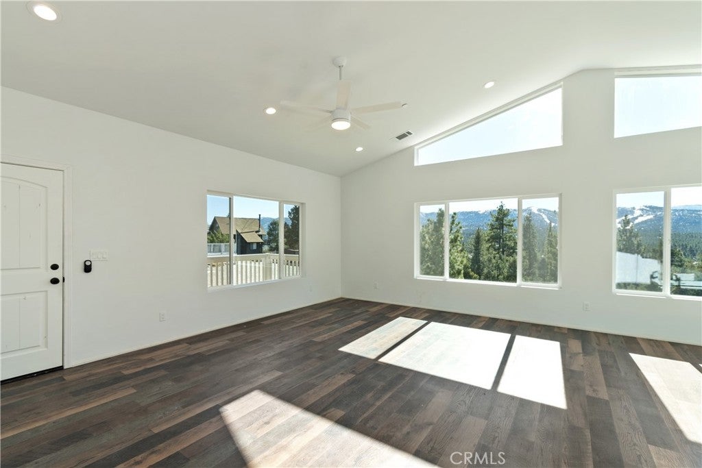 Big Bear City, California, 92314, United States, 7 Bedrooms Bedrooms, ,6 BathroomsBathrooms,Residential,Active,1998760