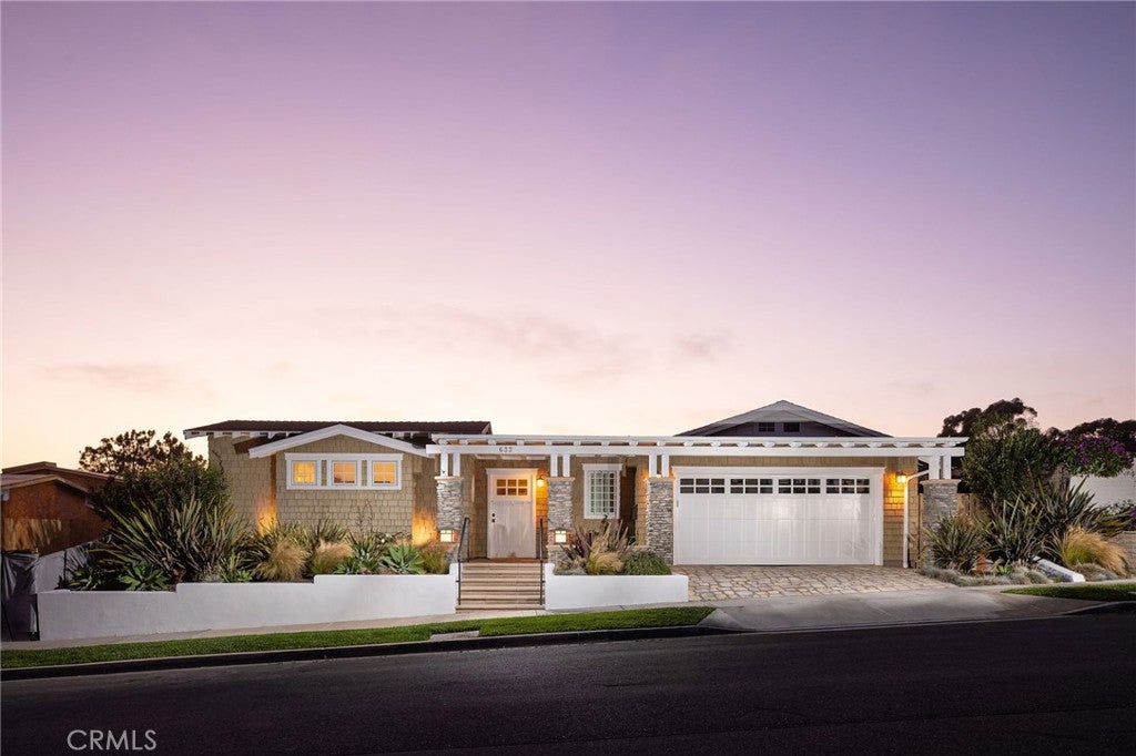 Corona Del Mar, California, 92625, United States, 4 Bedrooms Bedrooms, ,3 BathroomsBathrooms,Residential,Active,1871240