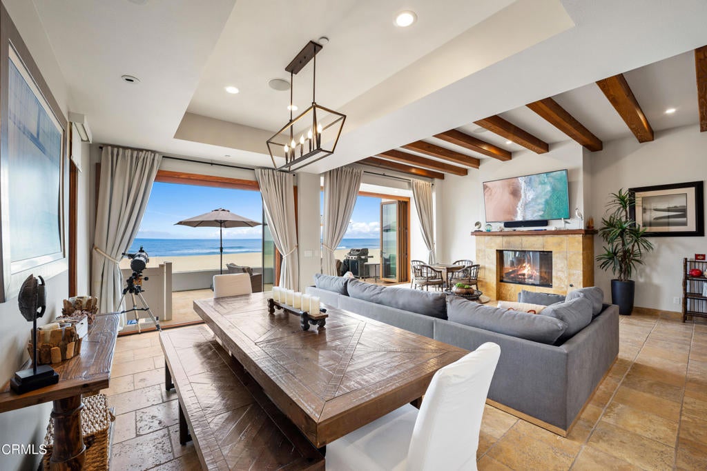 Oxnard, California, 93035, United States, 5 Bedrooms Bedrooms, ,5 BathroomsBathrooms,Residential,Active,1968422