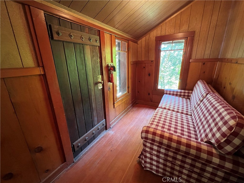 Skyforest, California, 92385, United States, 3 Bedrooms Bedrooms, ,3 BathroomsBathrooms,Residential,Active,1908150