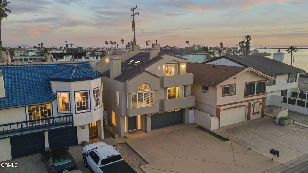 Oxnard, California, 93035, United States, 4 Bedrooms Bedrooms, ,3 BathroomsBathrooms,Residential,Active,2031789