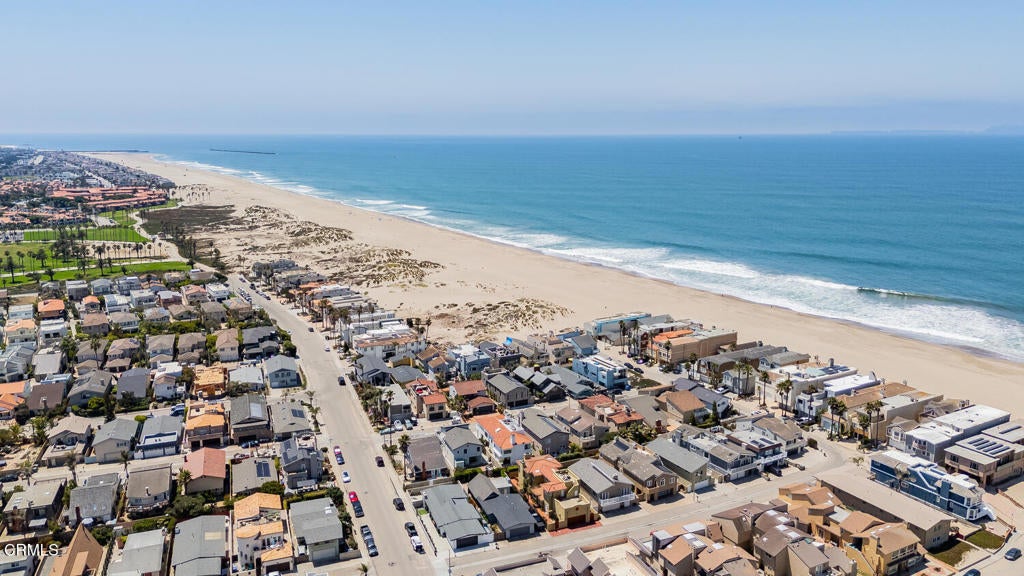 Oxnard, California, 93035, United States, 5 Bedrooms Bedrooms, ,4 BathroomsBathrooms,Residential,Active,1899886