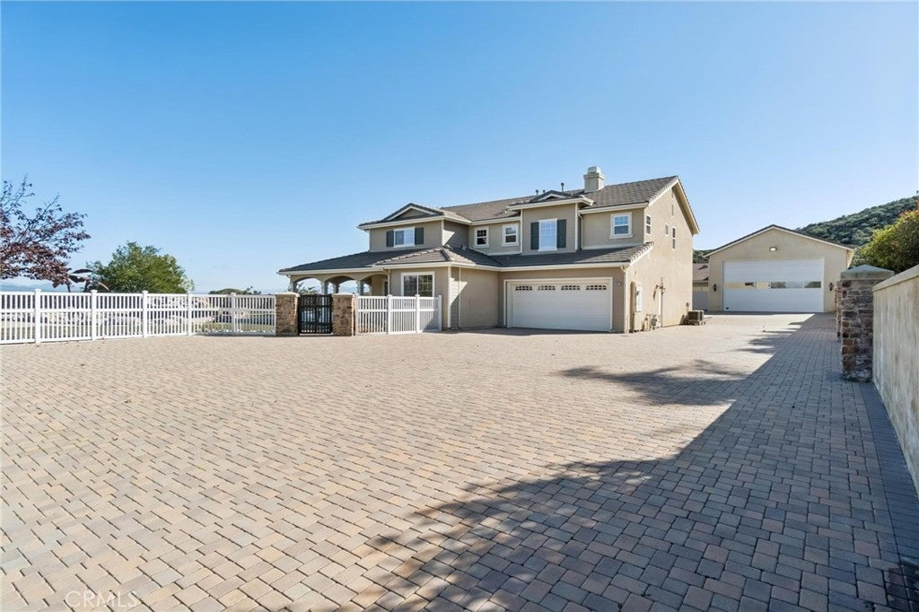 Castaic, California, 91384, United States, 6 Bedrooms Bedrooms, ,6 BathroomsBathrooms,Residential,Active,2009152