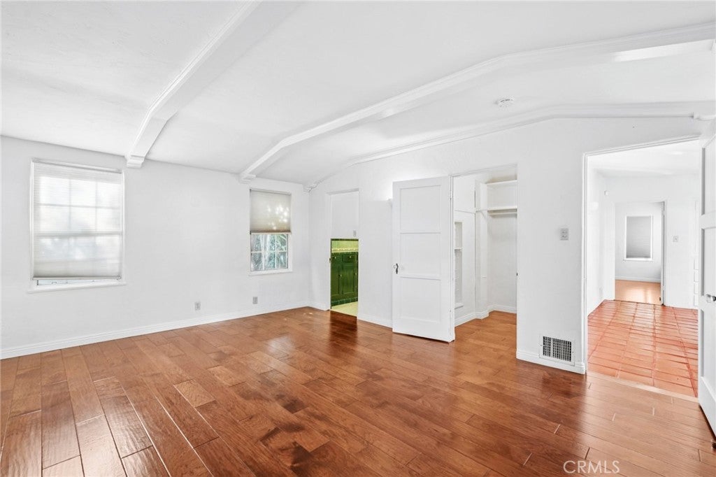North Hollywood, California, 91602, United States, 3 Bedrooms Bedrooms, ,2 BathroomsBathrooms,Residential,Active,1914796