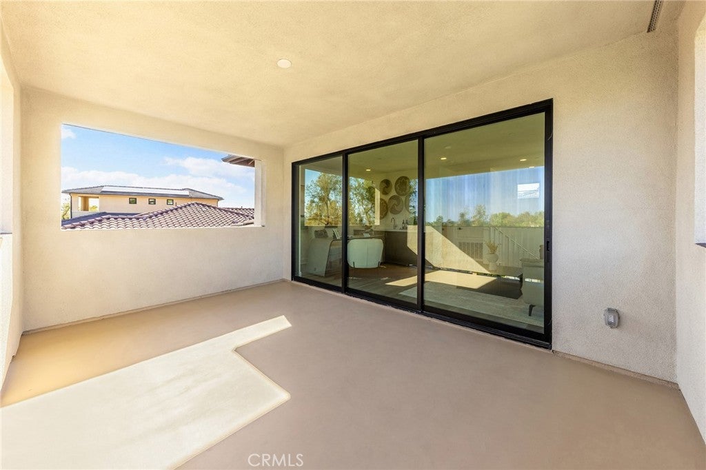 Lake Forest, California, 92630, United States, 5 Bedrooms Bedrooms, ,6 BathroomsBathrooms,Residential,Active,1801044