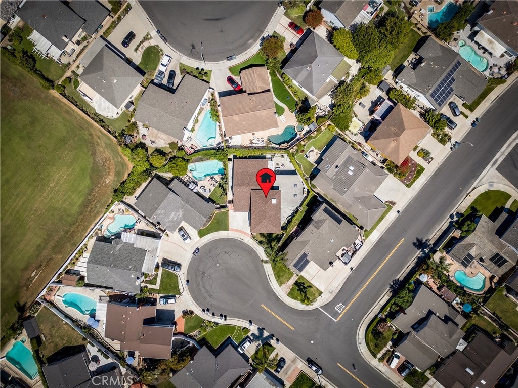 Huntington Beach, California, 92647, United States, 4 Bedrooms Bedrooms, ,3 BathroomsBathrooms,Residential,Active,2037145