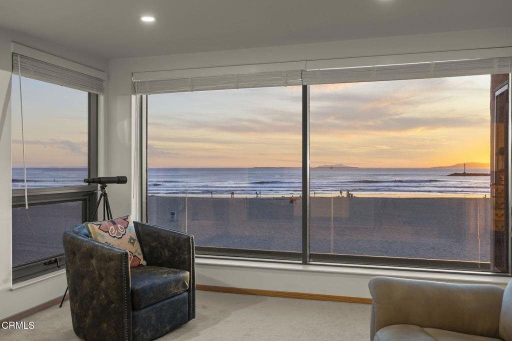 Oxnard, California, 93035, United States, 5 Bedrooms Bedrooms, ,5 BathroomsBathrooms,Residential,Active,2015816