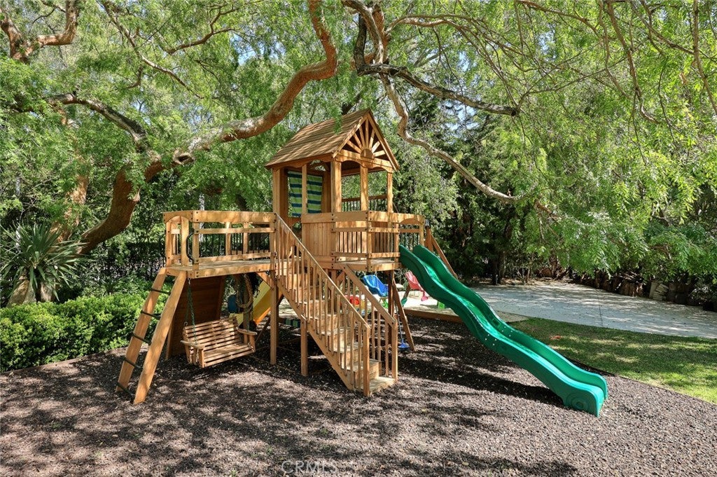 San Marino, California, 91108, United States, 6 Bedrooms Bedrooms, ,6 BathroomsBathrooms,Residential,Active,2008270