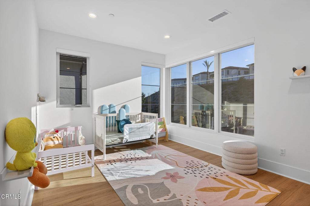 Porter Ranch, California, 91326, United States, 5 Bedrooms Bedrooms, ,6 BathroomsBathrooms,Residential,Active,1965808