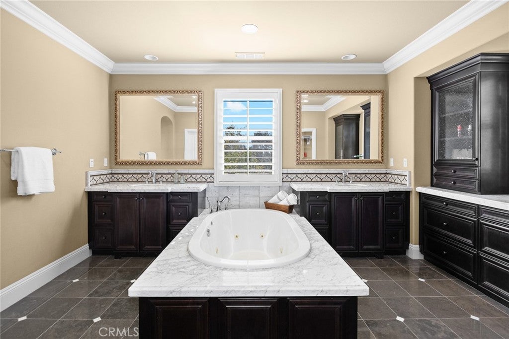 Walnut, California, 91789, United States, 4 Bedrooms Bedrooms, ,5 BathroomsBathrooms,Residential,Active,1990595