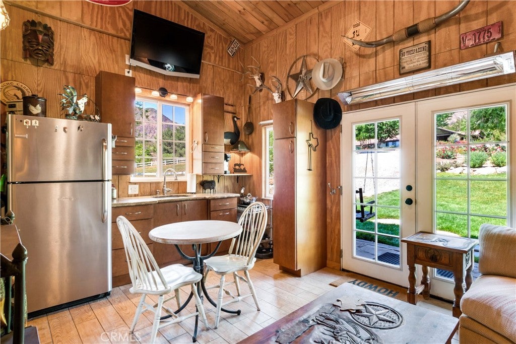 Oak Glen, California, 92399, United States, ,3 BathroomsBathrooms,Residential,Pending,1782592