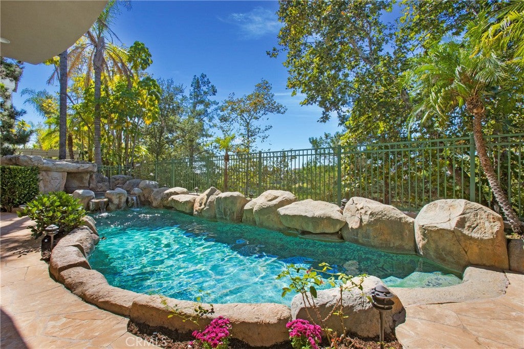 Trabuco Canyon, California, 92679, United States, 5 Bedrooms Bedrooms, ,5 BathroomsBathrooms,Residential,Active,1952479