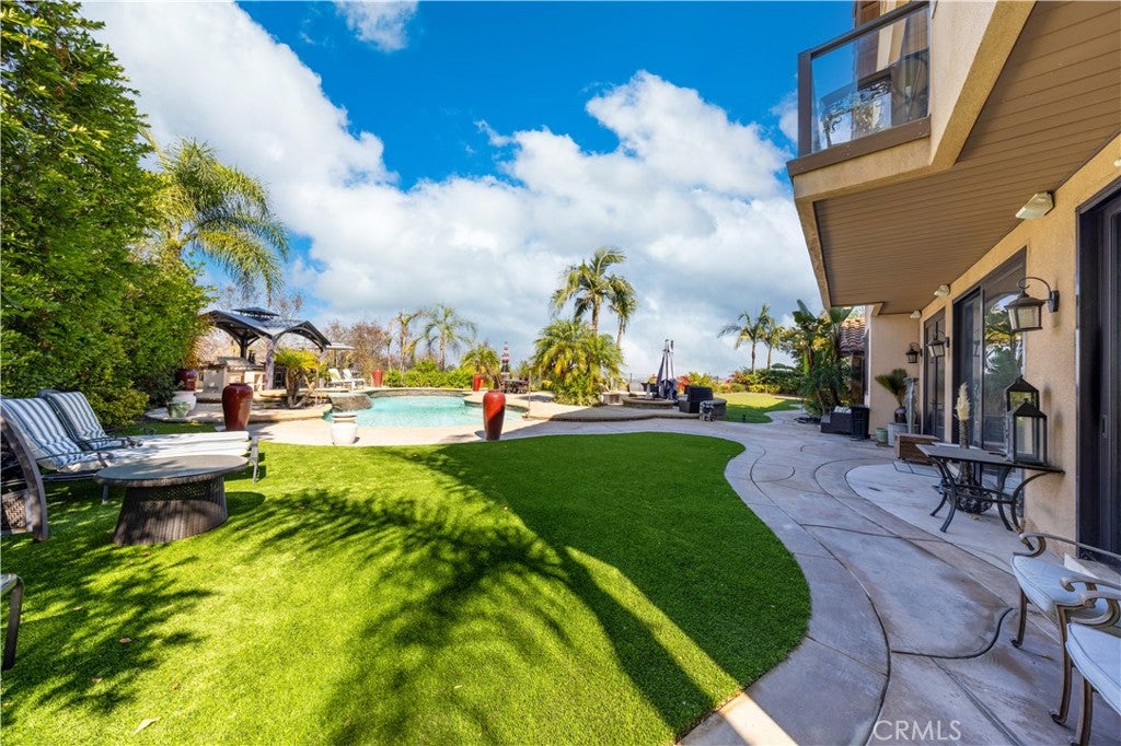 Pomona, California, 91766, United States, 5 Bedrooms Bedrooms, ,5 BathroomsBathrooms,Residential,Active,1989773