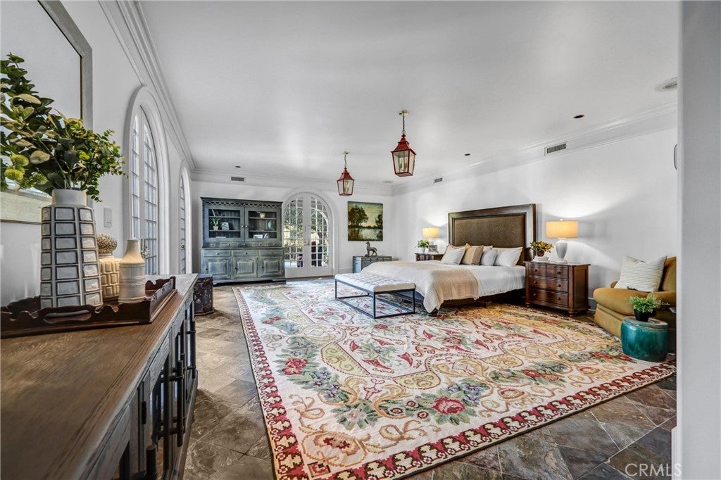 Pasadena, California, 91106, United States, 8 Bedrooms Bedrooms, ,10 BathroomsBathrooms,Residential,Active,1996260